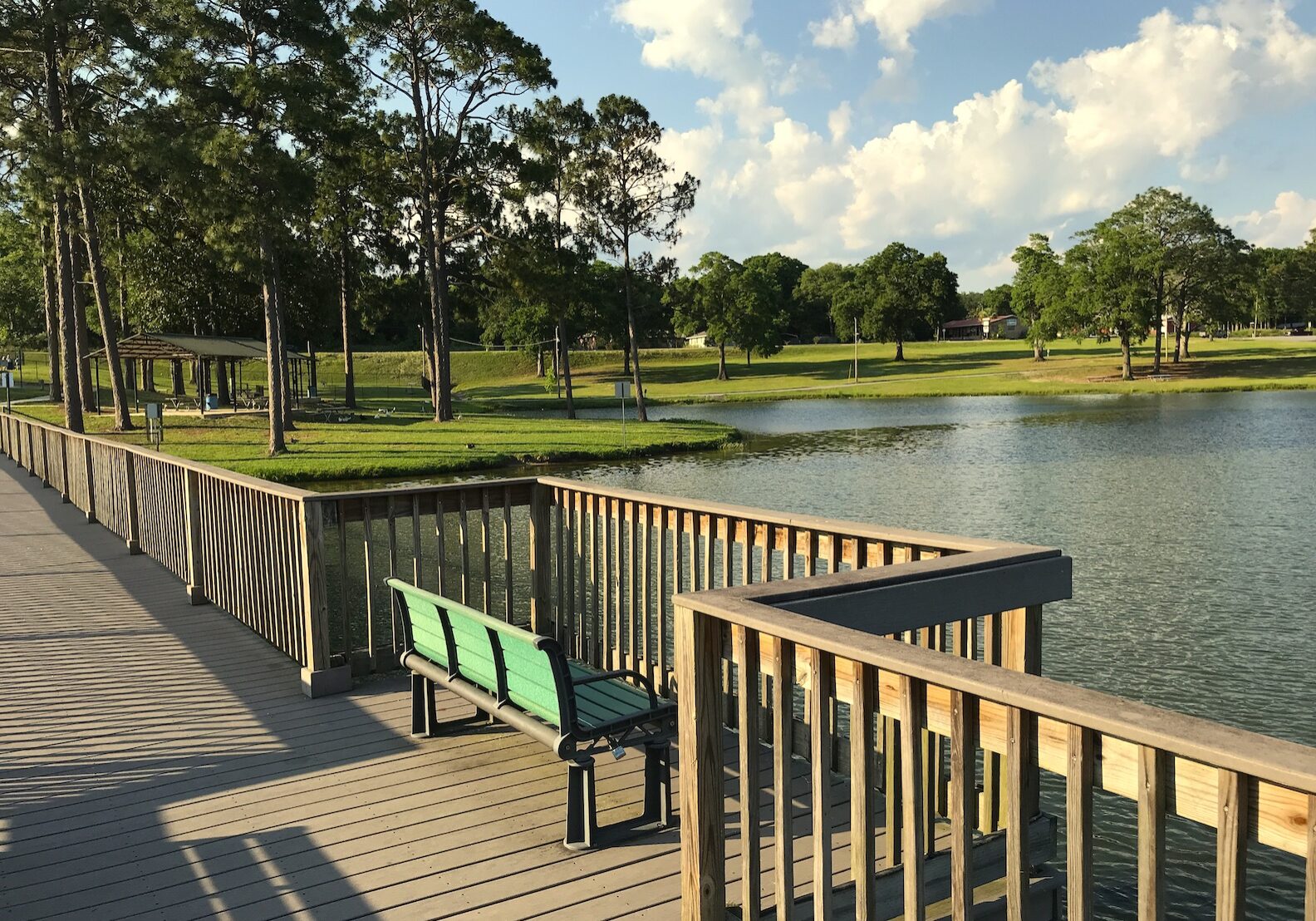 THP-footbridge wBench